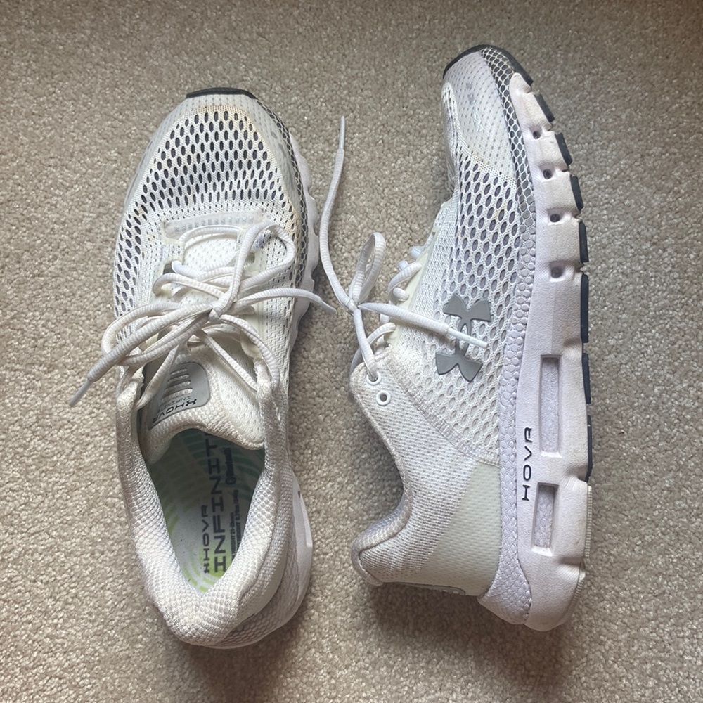 Under Armour HOVR Infinite womens shoe size 9.5